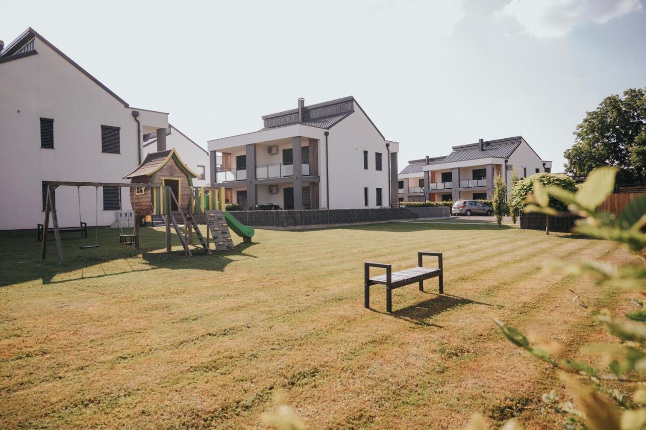 Apartments Sunrise Banovci Exterior foto